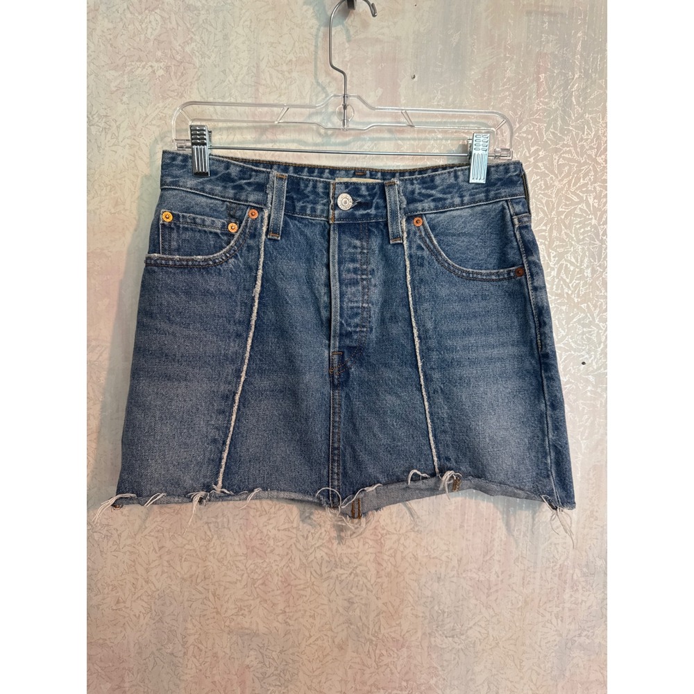 Levis Premium Icon Skirt Medium Wash Denim Mini Skirt Size 27